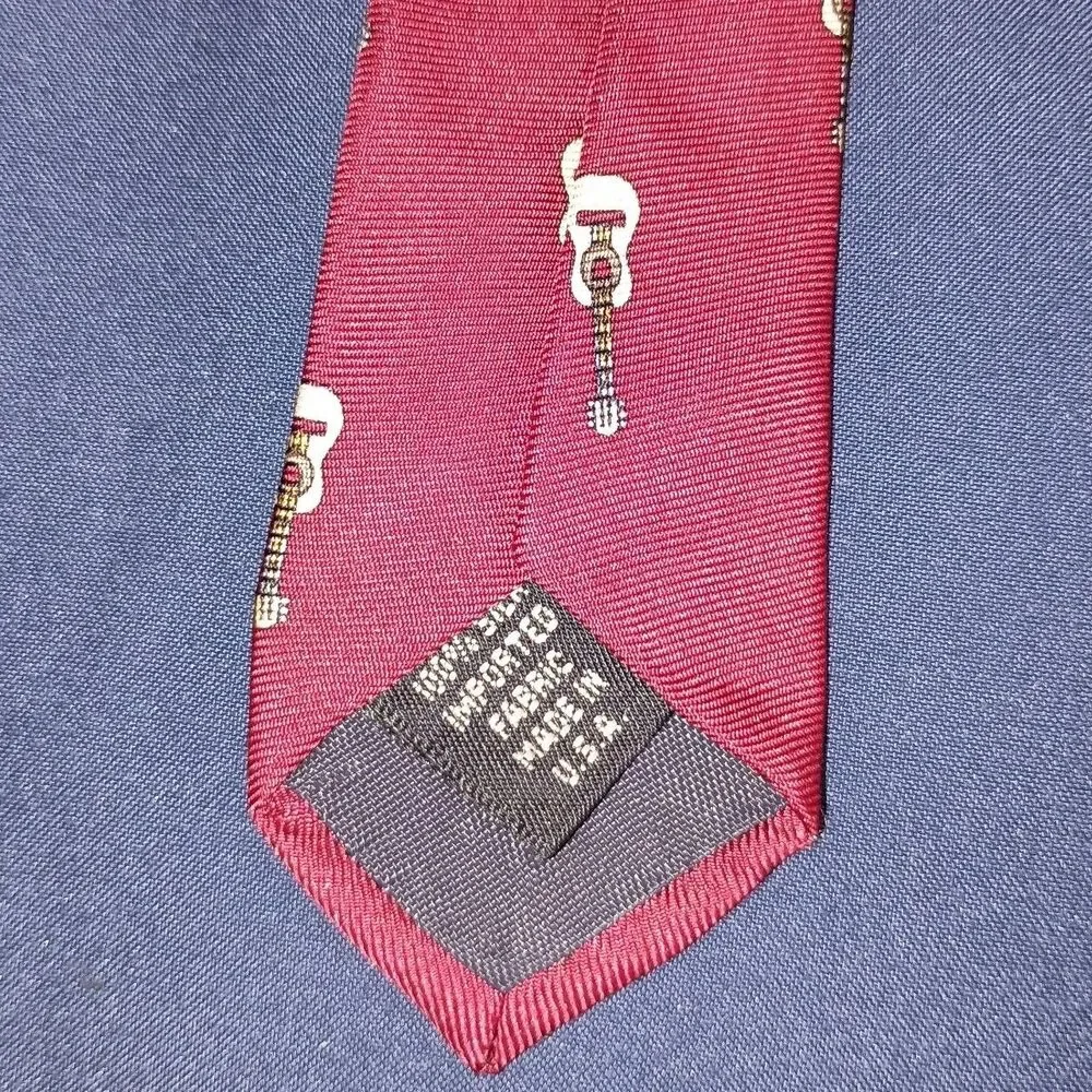 Vintage Dave The Cat Necktie Acoustic Guitar Tie Maroon Burgundy 100% Silk USA
